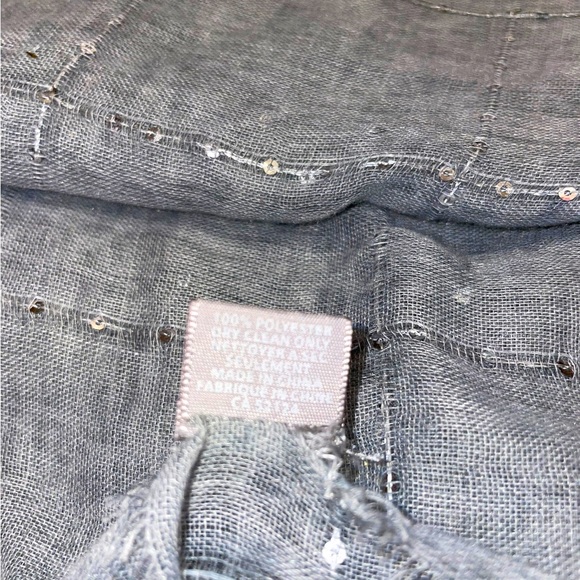 Tilo Gray Sequin Sparkle long checked pattern women’s Scarf - Picture 3 of 4